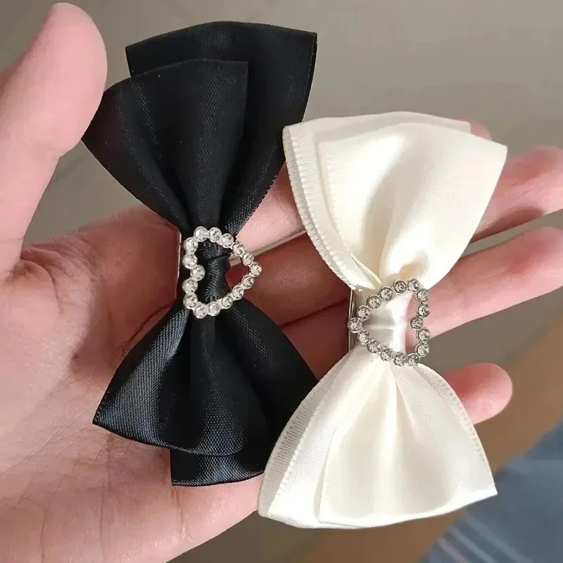 

Black White Heart-shaped Rhinestone Butterfly Hairpin Fashion Korean Sweet Cute Lolita Accessories Bowknot for Women Hair Clips