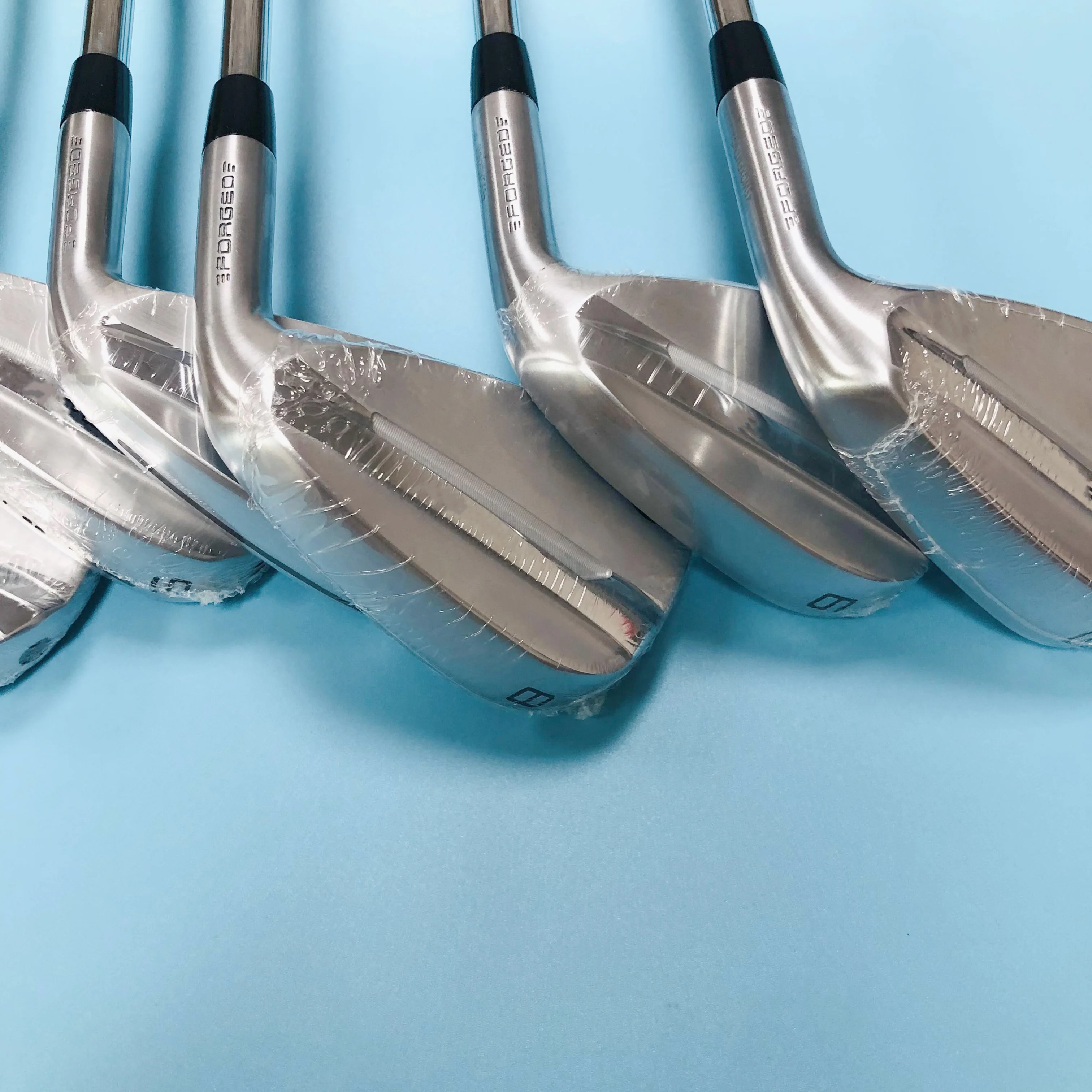 2025 Hot Selling 5th ---90 Silver New Golf Irons Set Forged Irons 456789P 7pcs 90 Golf Clubs Grip Golf Club Iron Set Head Cover