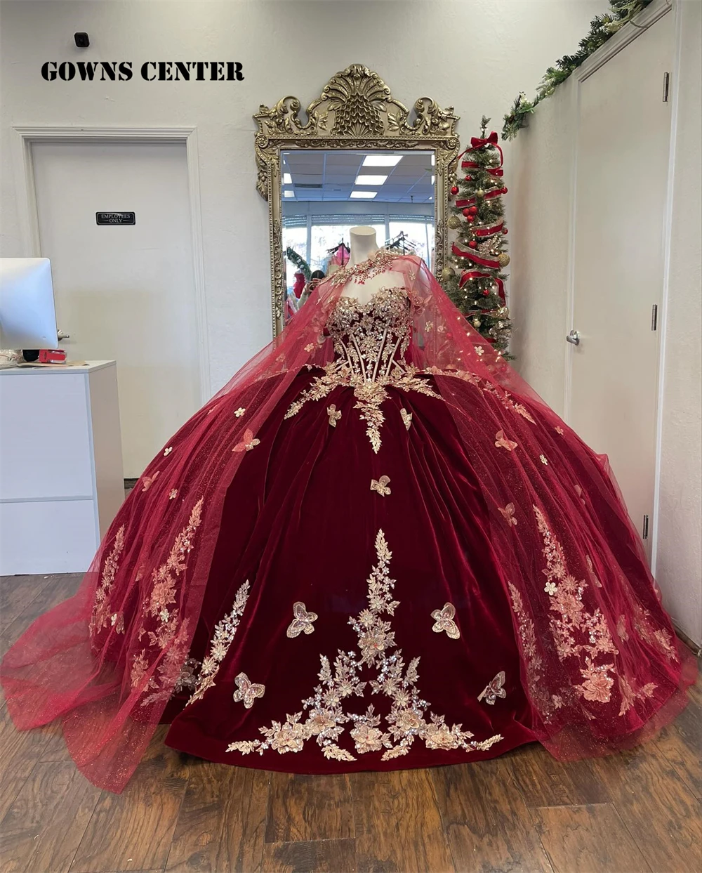 Luxious Red Velvet 15 Year Old Velvet Quinceanera Dress 2024 With Gloves And Cape Gold Lace Applique Sweet 16 Dress Customized