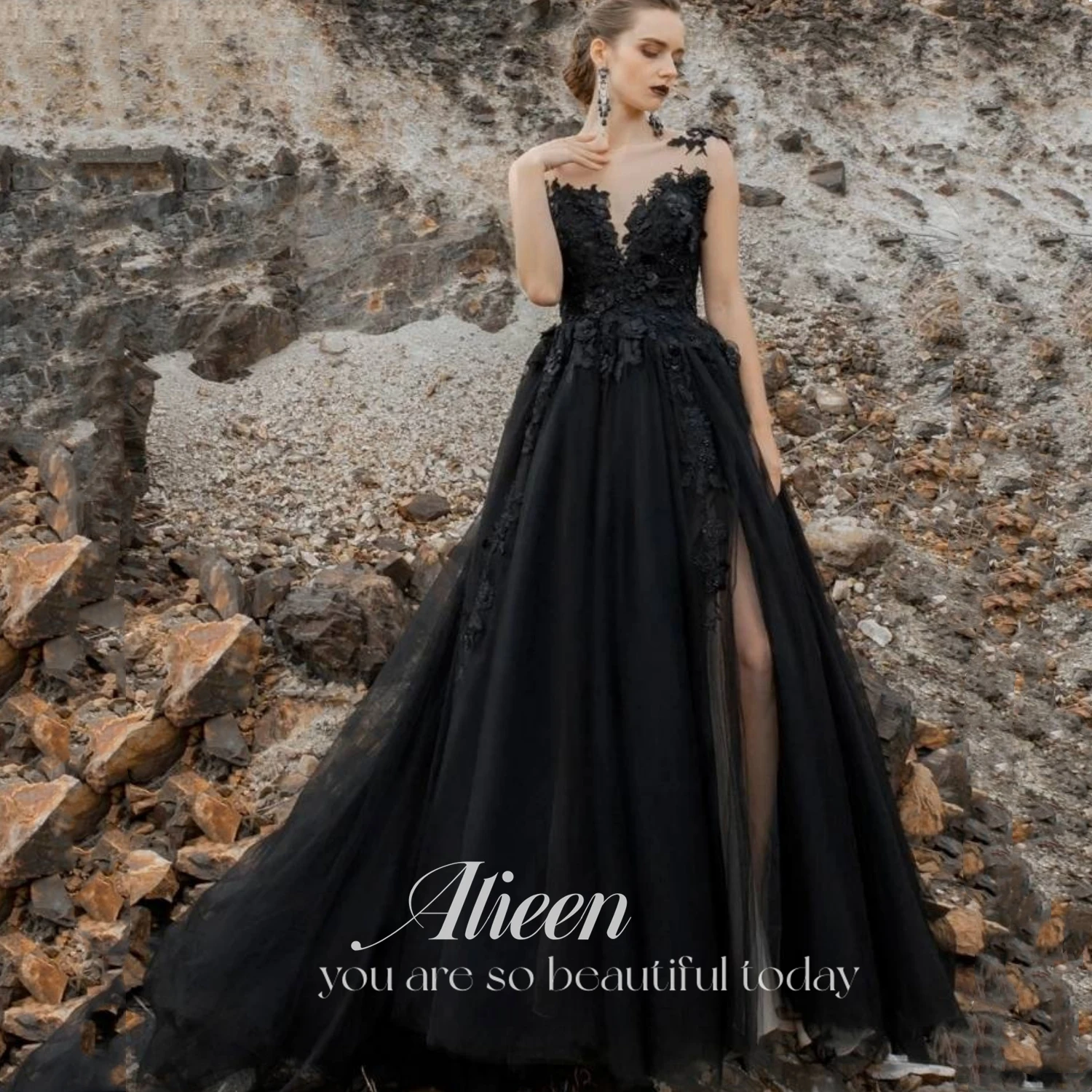 

Aileen Fluffy Luxury Evening Dress 2023 Elegant and Pretty Women's Dresses for Prom Black Lace Line A Gothic Wedding Dress Party