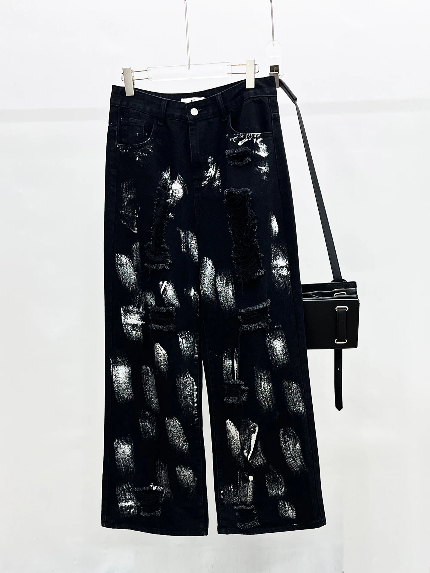 موضة جديدة ريترو الكتابة على الجدران تصميم الجينز الرجال 2025 أربعة مواسم ارتداء وسيم مستقيم واسعة الساق الدينيم السراويل الاتجاه سراويل جينز