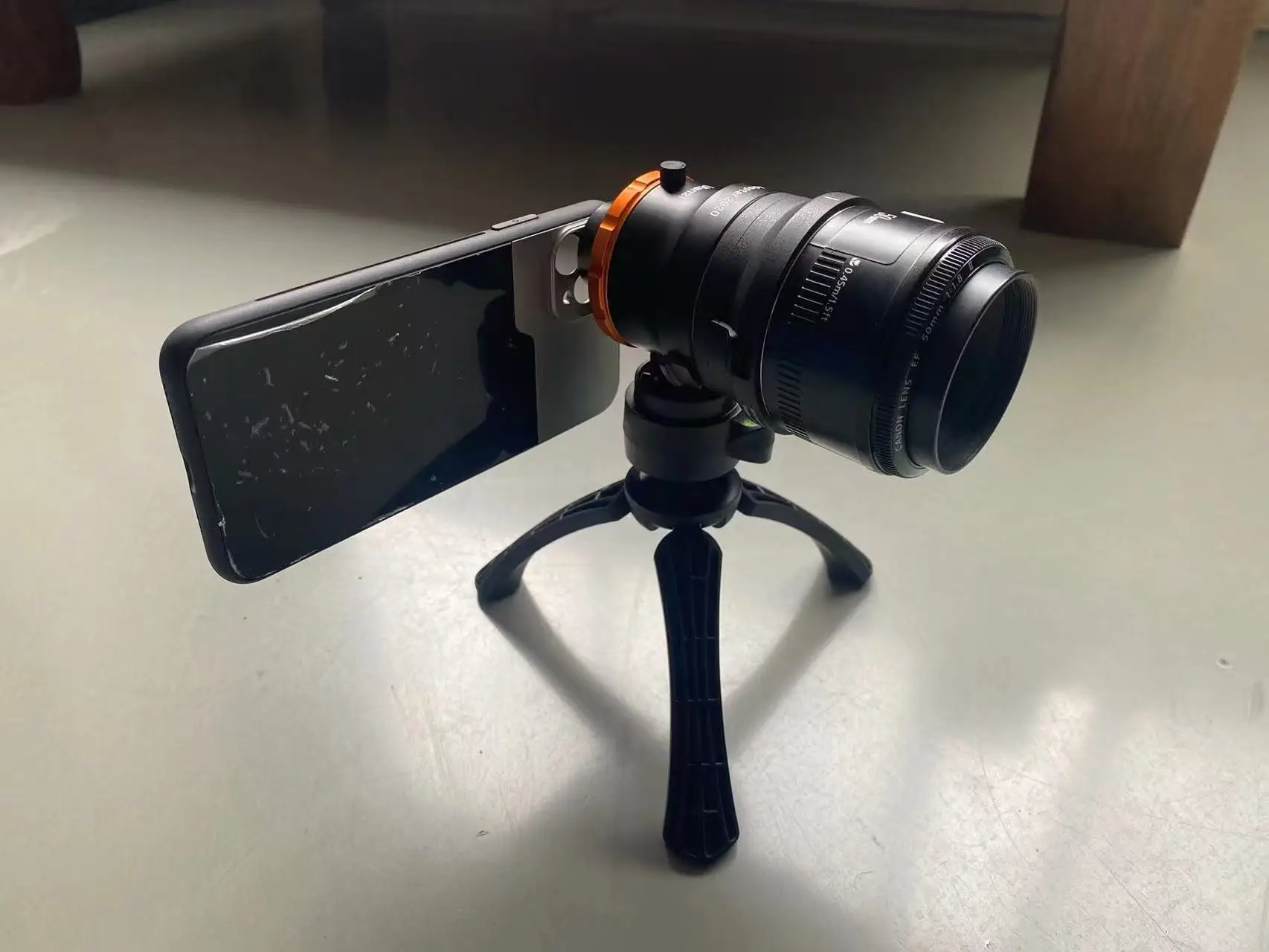 2026. ขายึดที่สามารถใช้กับอะแดปเตอร์เลนส์ E-mount ได้ ขายึดเท่านั้น