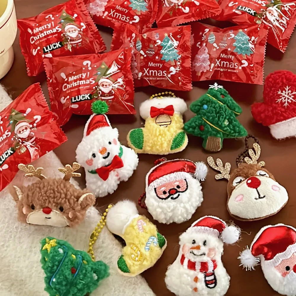 5 Pcs Christmas Surprise Blind Bag Doll Pendant Brooch Decorative Pin Pendant Children's Christmas Gift