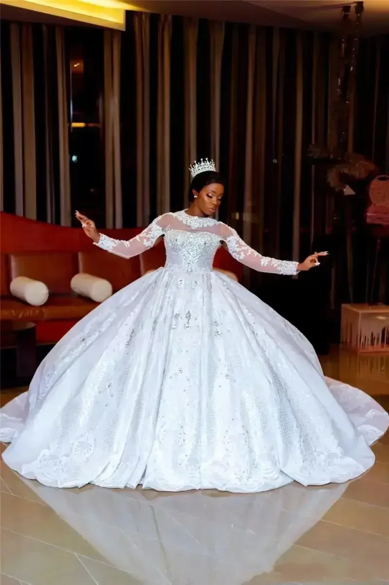 Customized Classic O-Neck African Heavy Crystals Beads Ballgown Wedding Dresses Plus Size Long Sleeves Appliques Puffy Vestidos