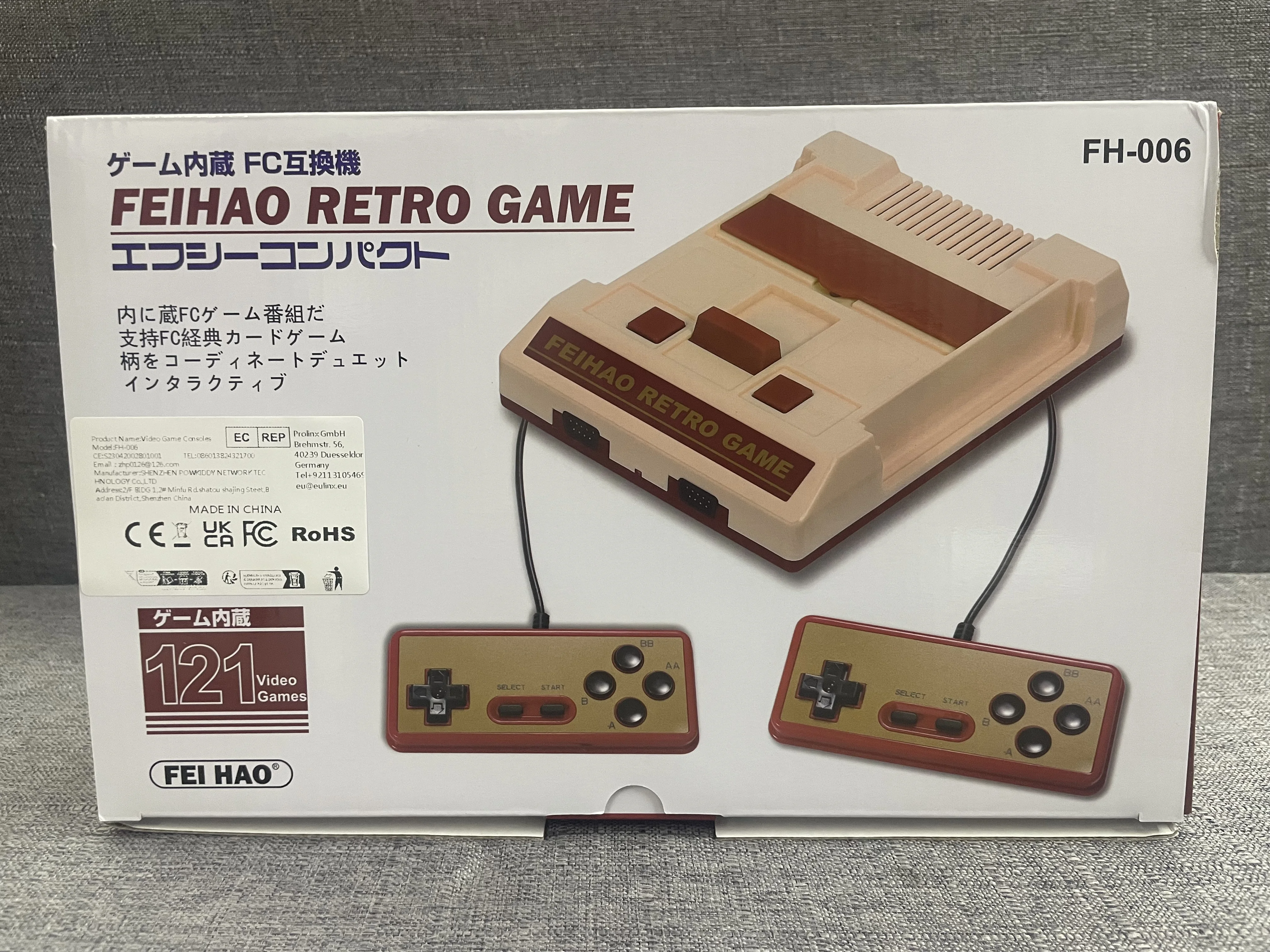 

FH-006 8 bit Retro game AV output TV Video Game Console for FC/Dendy Games with Two 1.5M Gamepads Built-in 121 Games