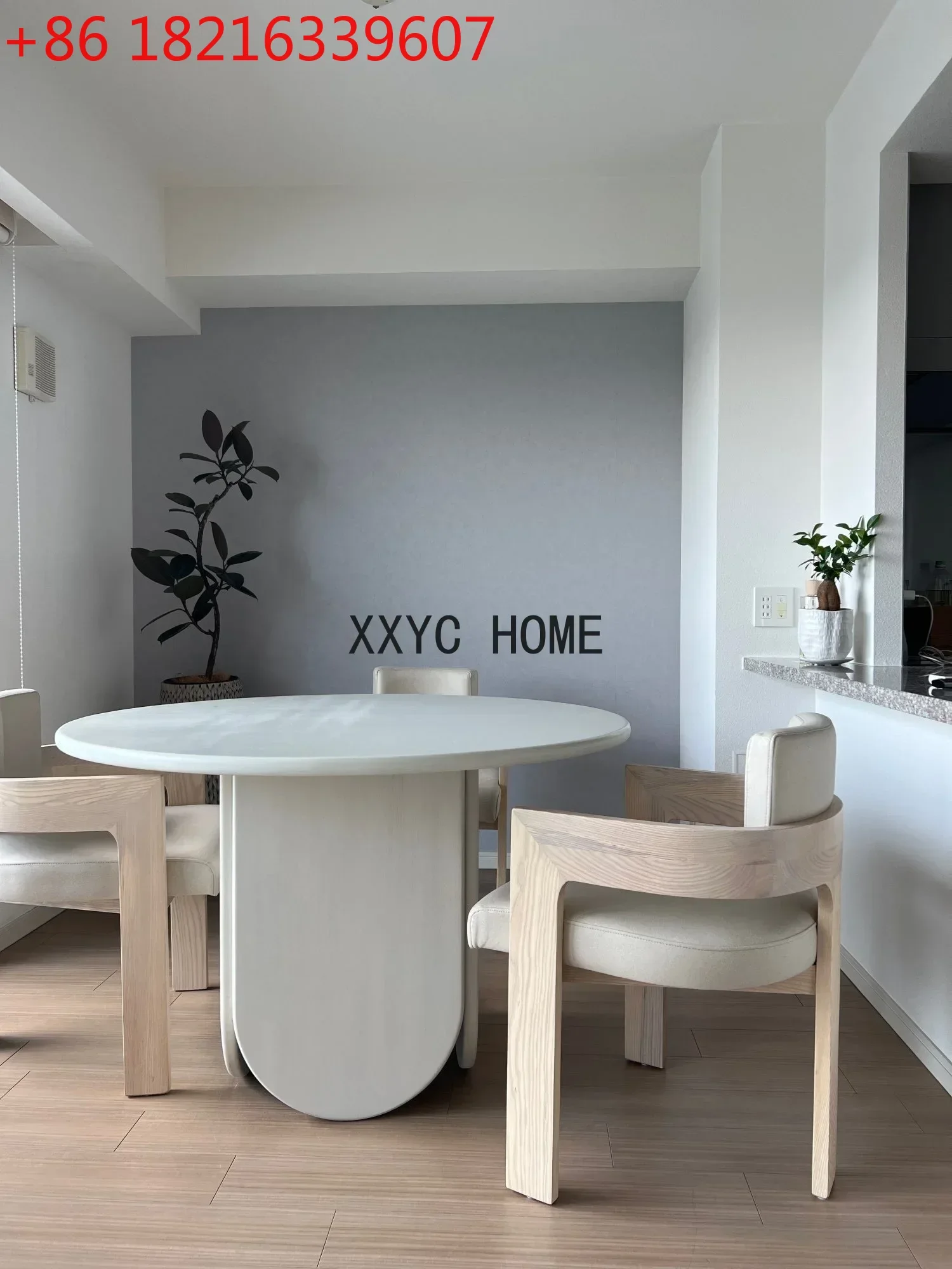 

Обеденный стул TAO Nordic Light Luxury из массива дерева с подлокотниками и дизайнерской спинкой