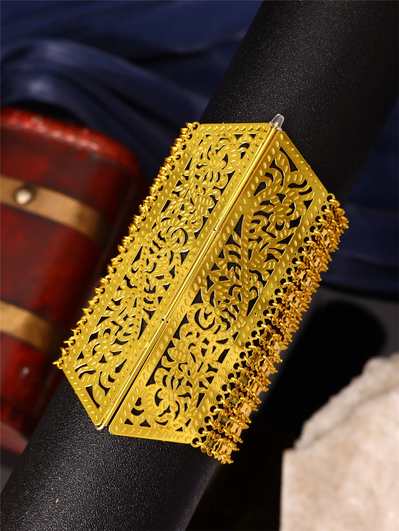 1pc Fashionable Retro Luxury L - Fine Jewelry & Watches Photos recension och pris