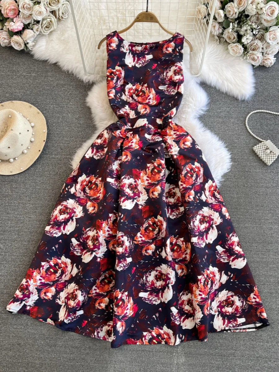 우아한 A라인 드레스 고급스러운 민소매 라운드 넥 슬림핏 프린트 가운 젊은 여성 여름 시즌 미디 길이 자연 허리라인