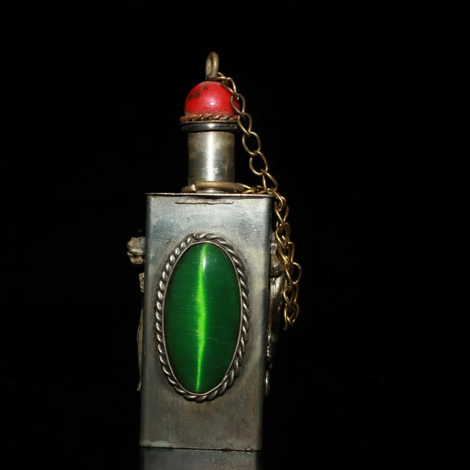 Collectible Decoration Copper Carve Lizard Inlay Jade Noble Snuff Bottle