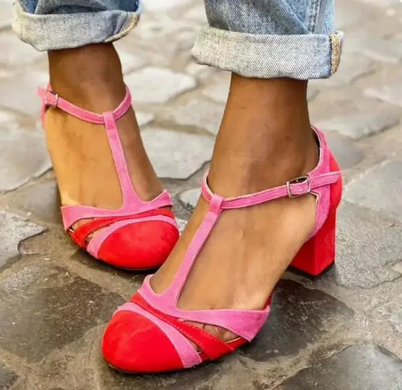 

Pink Red Mixed Suede Round Toe Med Heels T Strap Summer Sandals Ladies Hollow Square Heels Buckle Strap High Heel Sandals Shoes