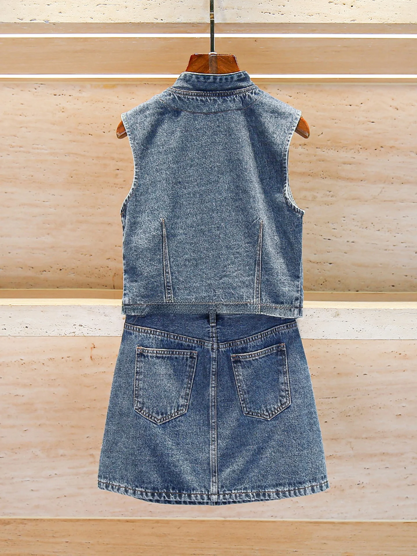 High-End Women's Summer 2025 V-Ne Button-Up Denim Vest Top And Skirt Set with Studs And Belt Faionable Two-Piece Ensemble