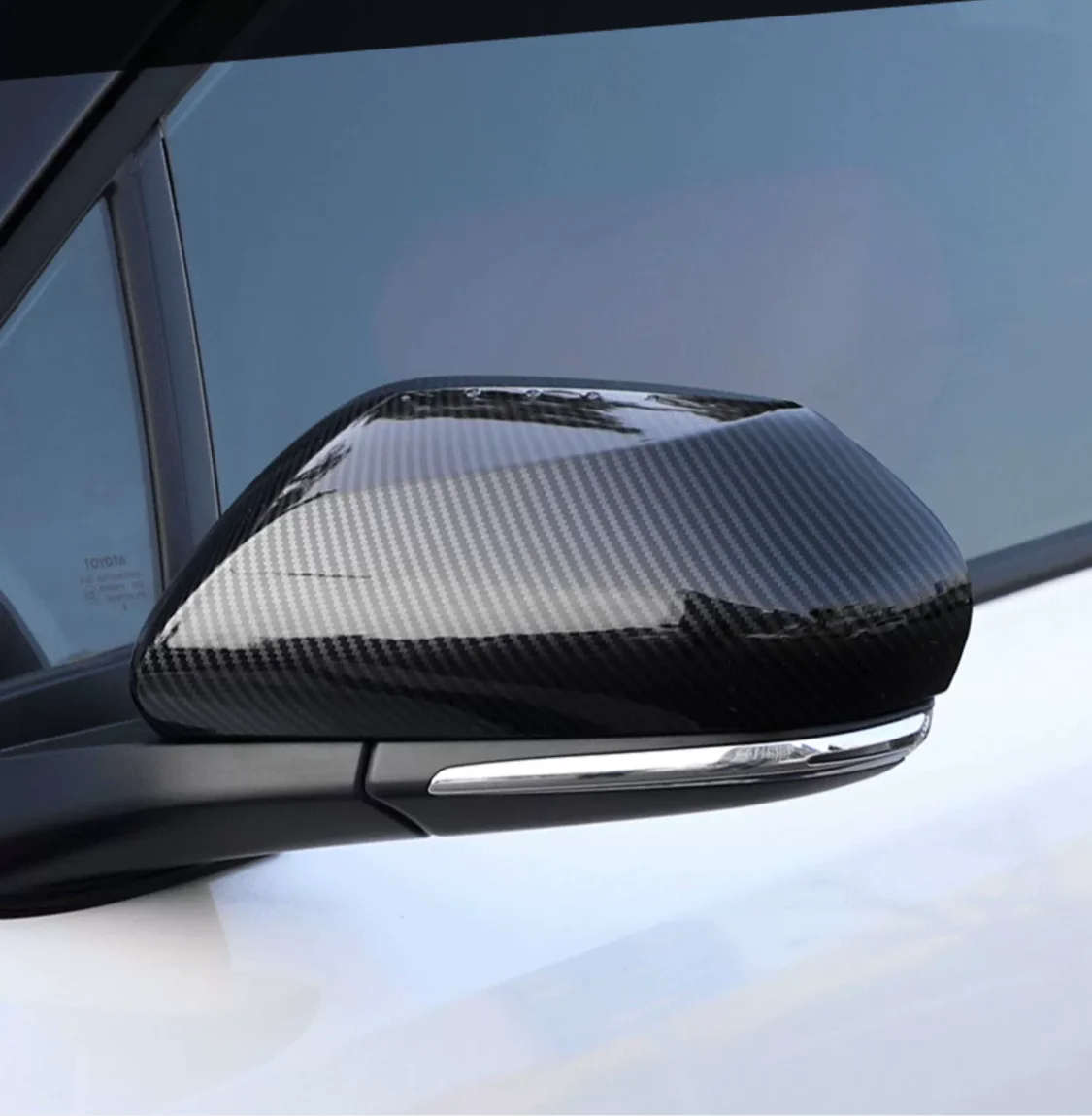 

Applicable to the 2019 Toyota Avalon rearview mirror cover decoration