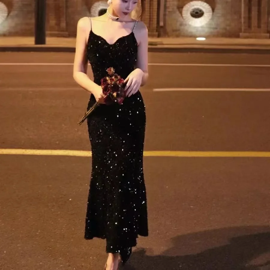 Elegant Autumn Winter Velvet Black Sequin Mermaid Club Prom Dress Women V Neck Spahetti Strap Backless Bodycon Long Party Dress