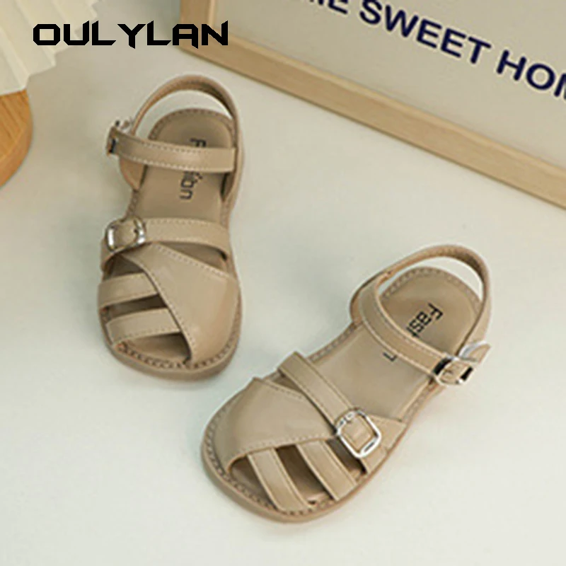 

2024 Summer New Hollow Sandals Casual Roman Shoes for Girls Medium Large Children Leather Slippers Baby Fashion Outdoor Sandals