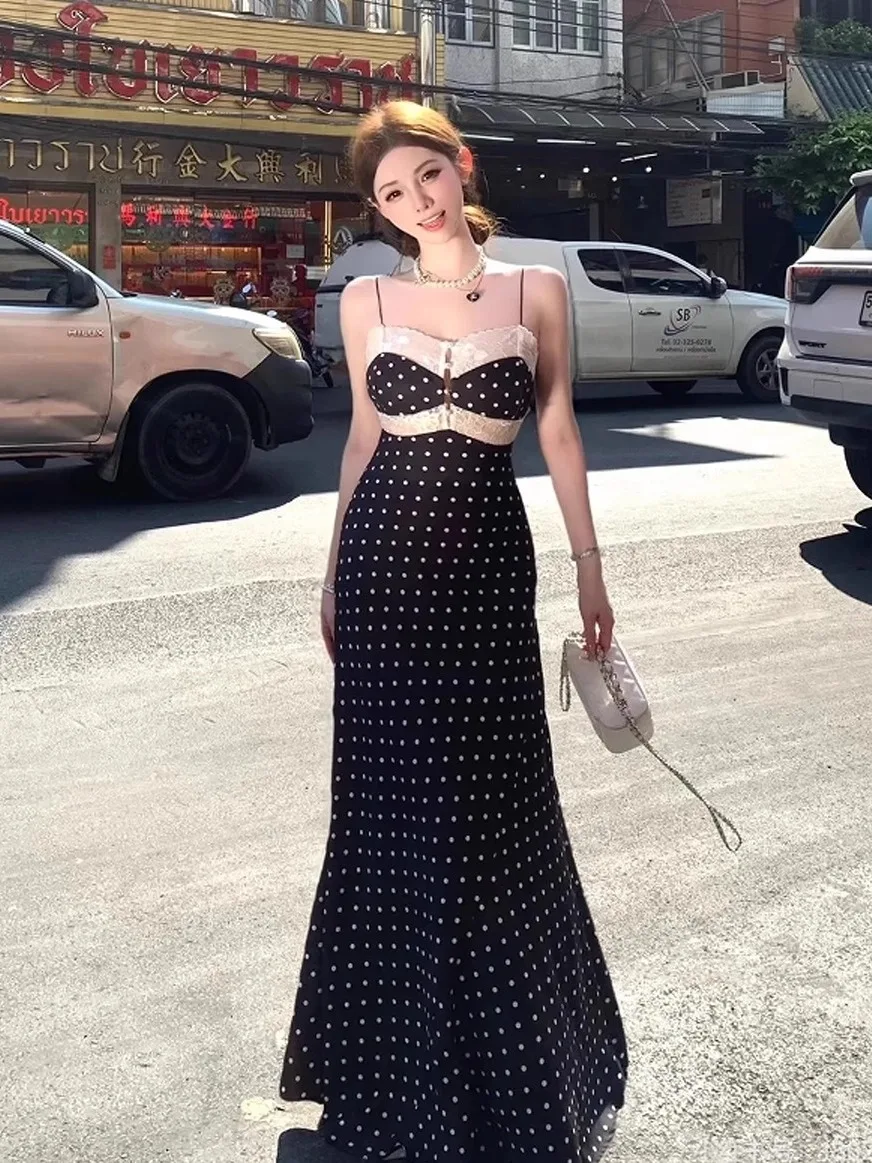 エレガントな水玉模様のセクシーなウエストシェイプバケーションドレス レディース 2025年新作 ロングノースリーブガウン 若い女性向け（8～29歳）