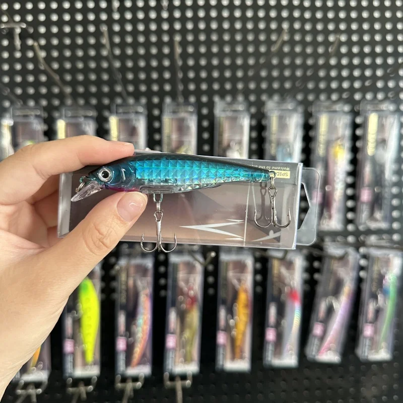 

Specification: 88mm, 9.5g, R1437, stop-pulling minnow 3D prism hover bait, black bass and predatory carp bait, B162