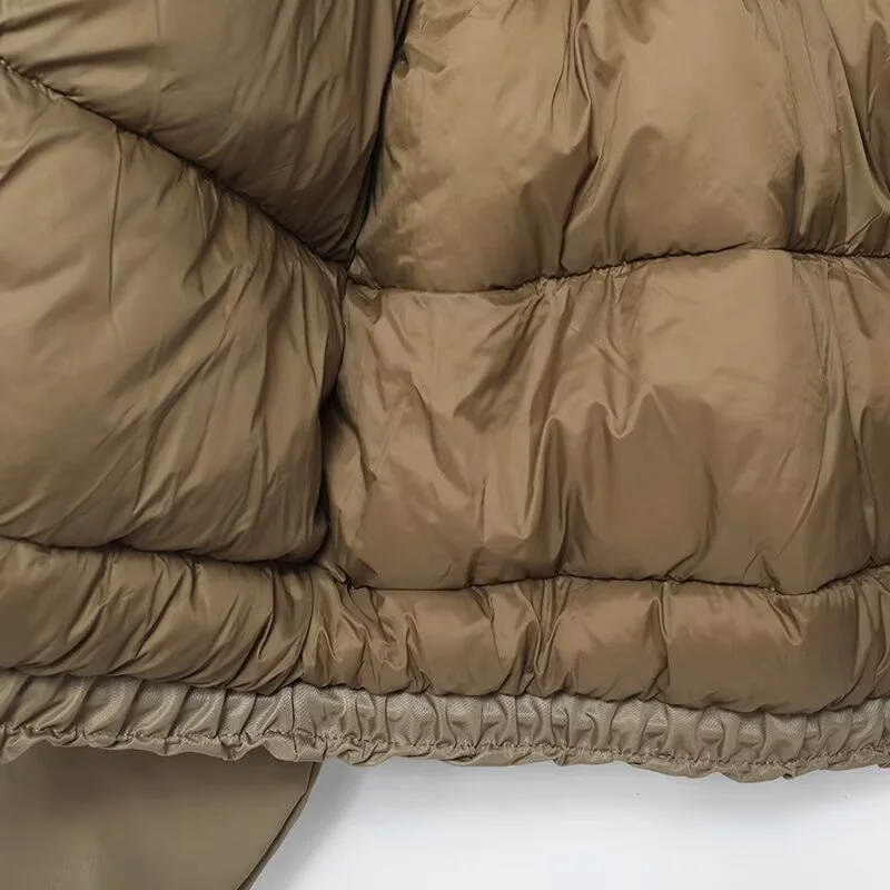 سترة نسائية جديدة لخريف 2025 غير رسمية عصرية وبسيطة بتأثير الفرو الصناعي وطية صدر السترة وأكمام طويلة فضفاضة