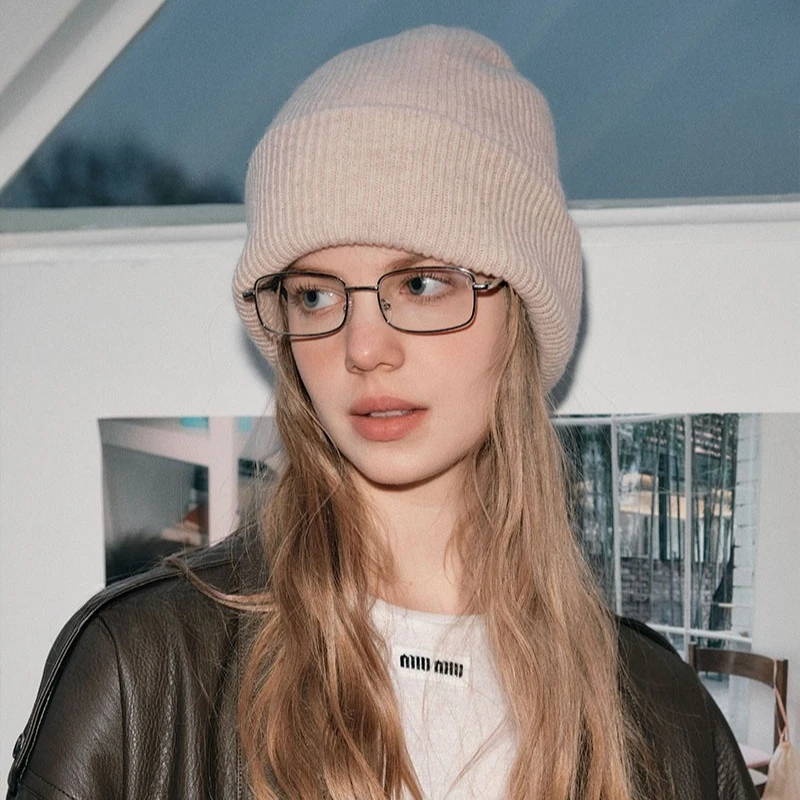 Women Warm Ribbed Knit Cuffed Beanie Hat Minimalist Soft Stretch Warm Winter Skull Cap Casual Daily Fashion Hat for Ladies