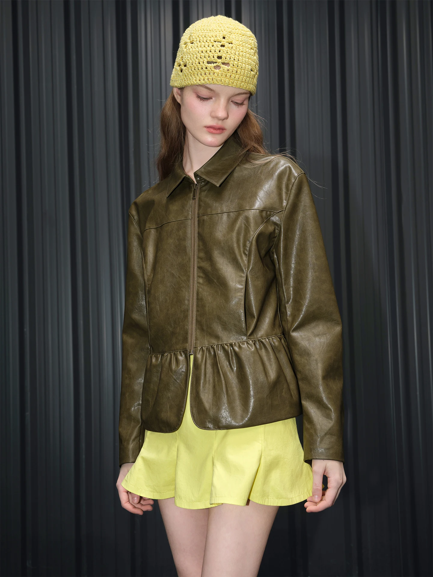 

Spring 2026 Women's Street Sle Faux Leather Jaet Waist-Cinching Bloom Design Trendy And Sli Outerwear by Huiqing