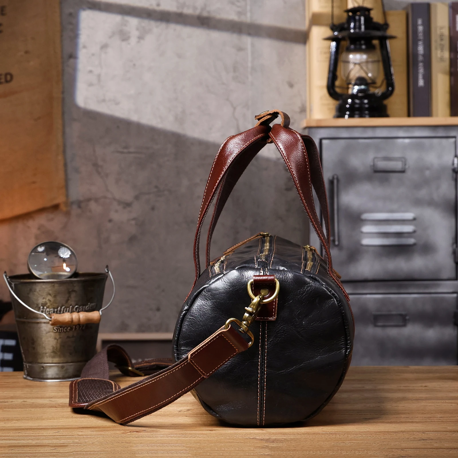 Echte Leder-Umhängetasche für Herren, Crossbody-Sporttasche aus pflanzlich gegerbtem Leder, modischer Casual-Stil, einfache Rindsledertasche – Detail 11