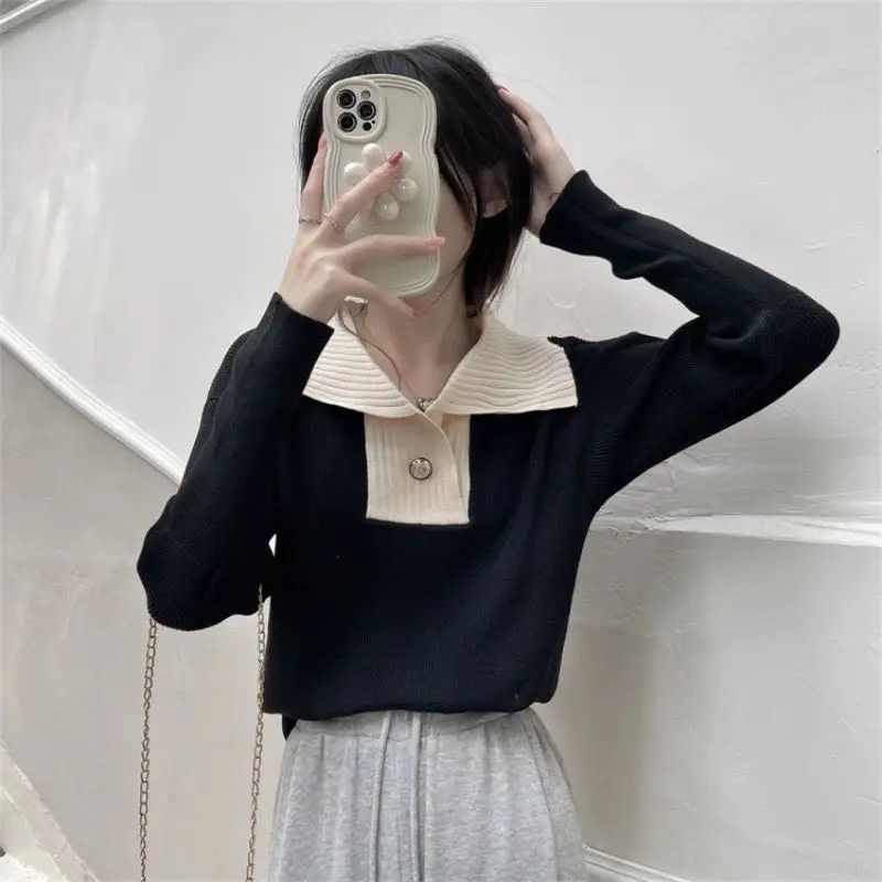 Damski krótki sweter z dużym kołnierzem, blokami kolorów, idealny na wiosnę, jesień i zimę, mały, luźny, bazowy sweter dzianinowy, modny top.