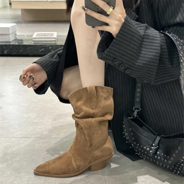 

Autumn Winter New Style Velvet Short Boots Korean Version Western Cowboy Boots Pointed Toe High Heel Mid-Calf Boot Short Mart...
