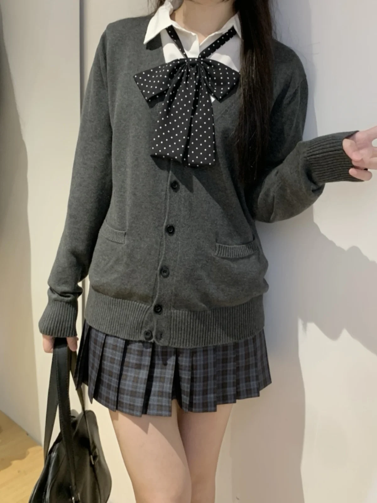 

Ice Cr And We Original JK orm Японский Sle College Wind Открытый кардиган Свитер Чистый цвет V-ne Вязаный длинный S...