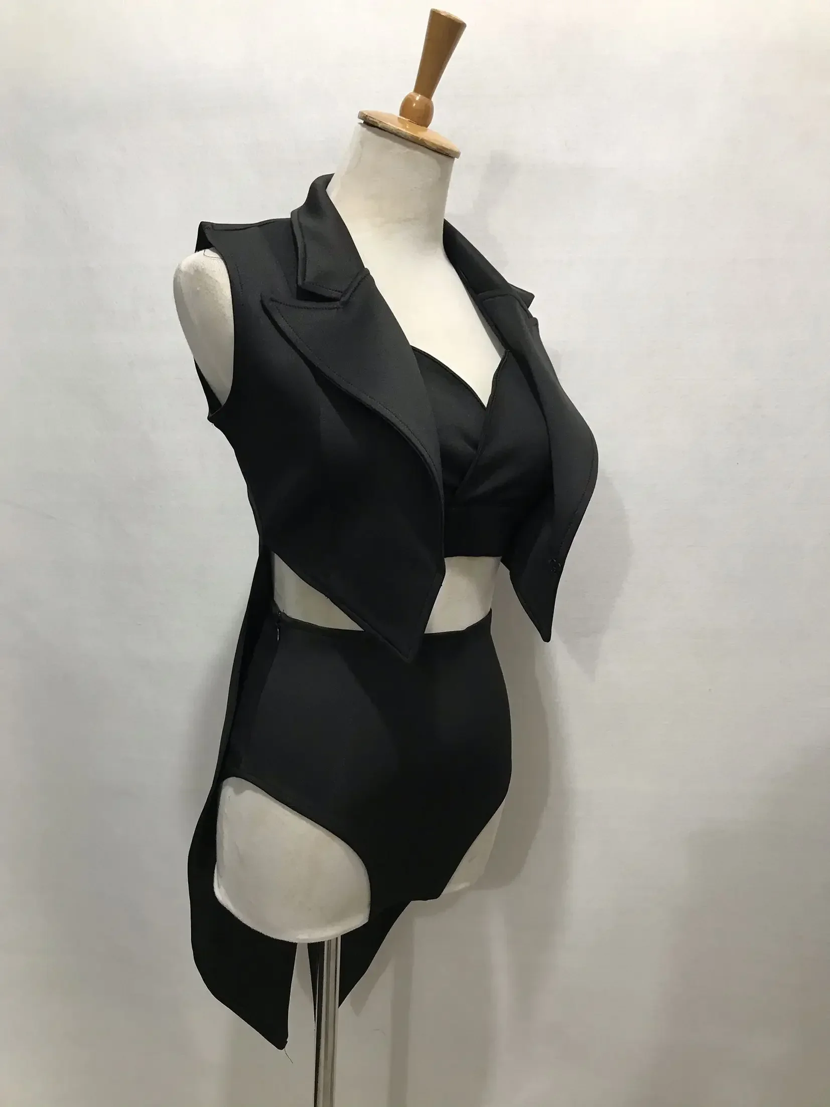 女性ジャズダンス衣装黒ブラショーツ燕尾服 3 点セットセクシーなステージウェアナイトクラブバー DJ 歌手ダンサーのパフォーマンス服