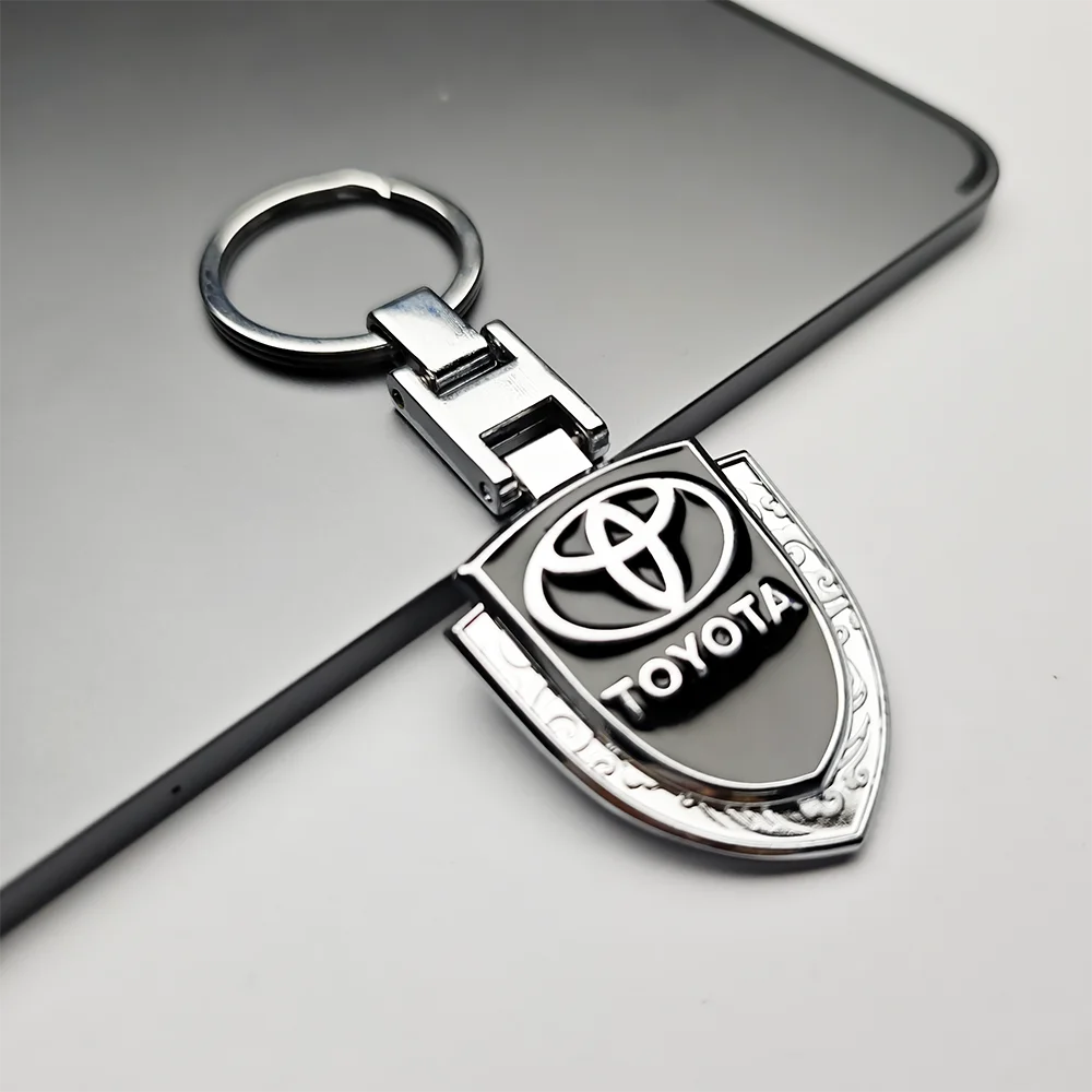 3D Metal Car Styling Keychain For Toyota Chr rav4 Yaris REIZ Highlander Vios Corolla Camry Key Chain Key Rings Auto Accessories