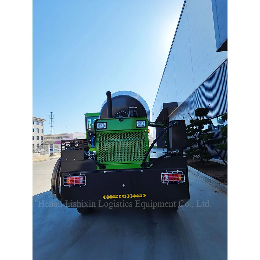 4*4 Self Loading Mixer Truck 5.5m3 Hydraulic Mobile Concrete Mixer with Automatic Loading System