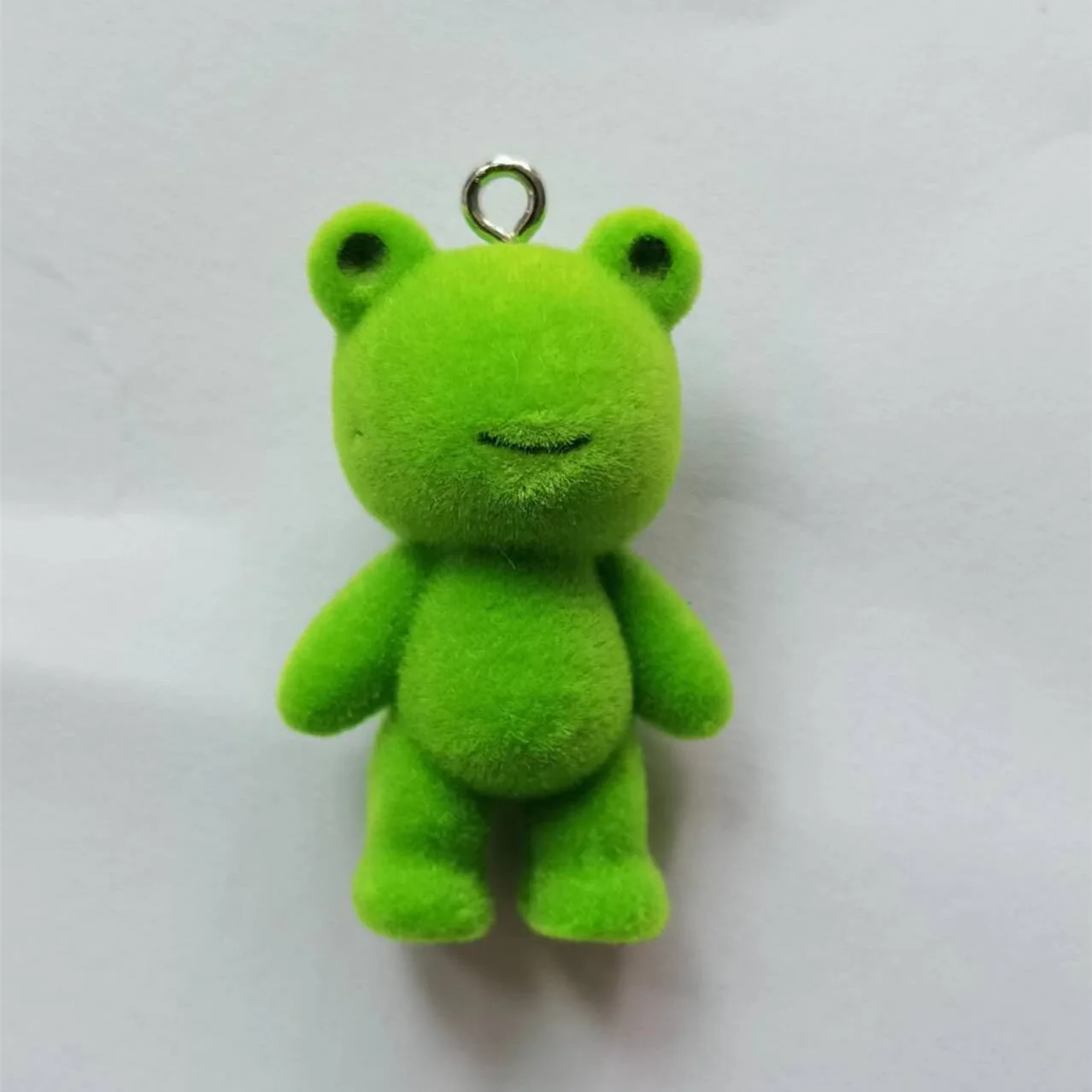 Breloques animaux en résine de flocage 3D mignons, porte-clés de poupées miniatures de grenouille de dessin animé, pendentif de collier, artisanat de bricolage, fabrication de bijoux, 30 pièces