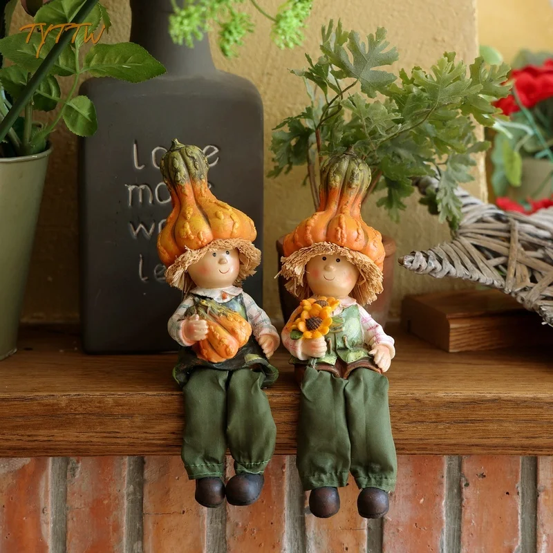 Retro Country Couple Resin Decorations Creative Home Accessories Desktop Ornaments for Friends Express Love in Living Room