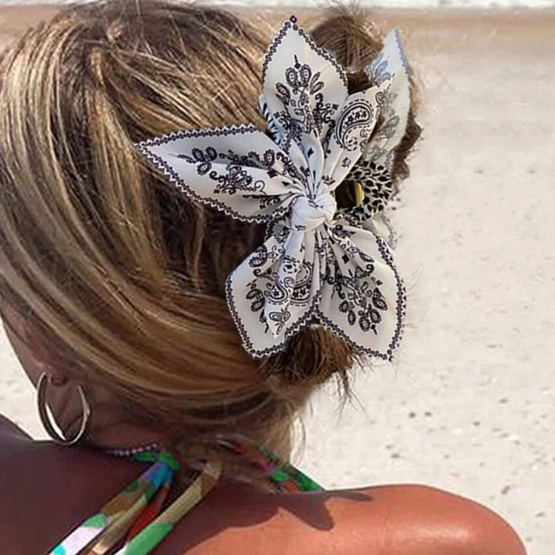 

2024 New Bohemian Bow Hair Claw Cashew Paisley Shark Clip Large Size Hair Clips Boho Vacation Headwear Women Hair Accessories