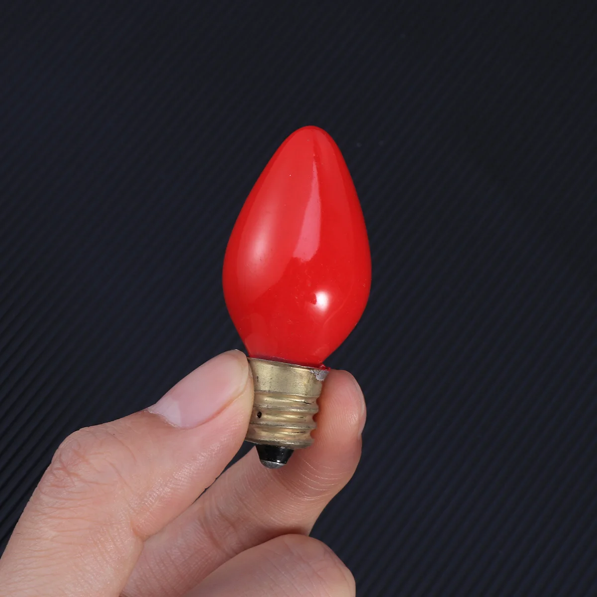 

50Pcs Stainless Steel Light Bulbs Red 7W 120V E12 Candelabra Bulbs for Chandeliers Holiday Displays Wall Sconces Night Lamps