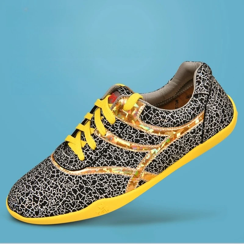 

Leather Kung Fu Shoes for Tai Chi Wushu Martial Arts Training Lightweight Non Slip Sole Men Women Traditional Practice Footwear