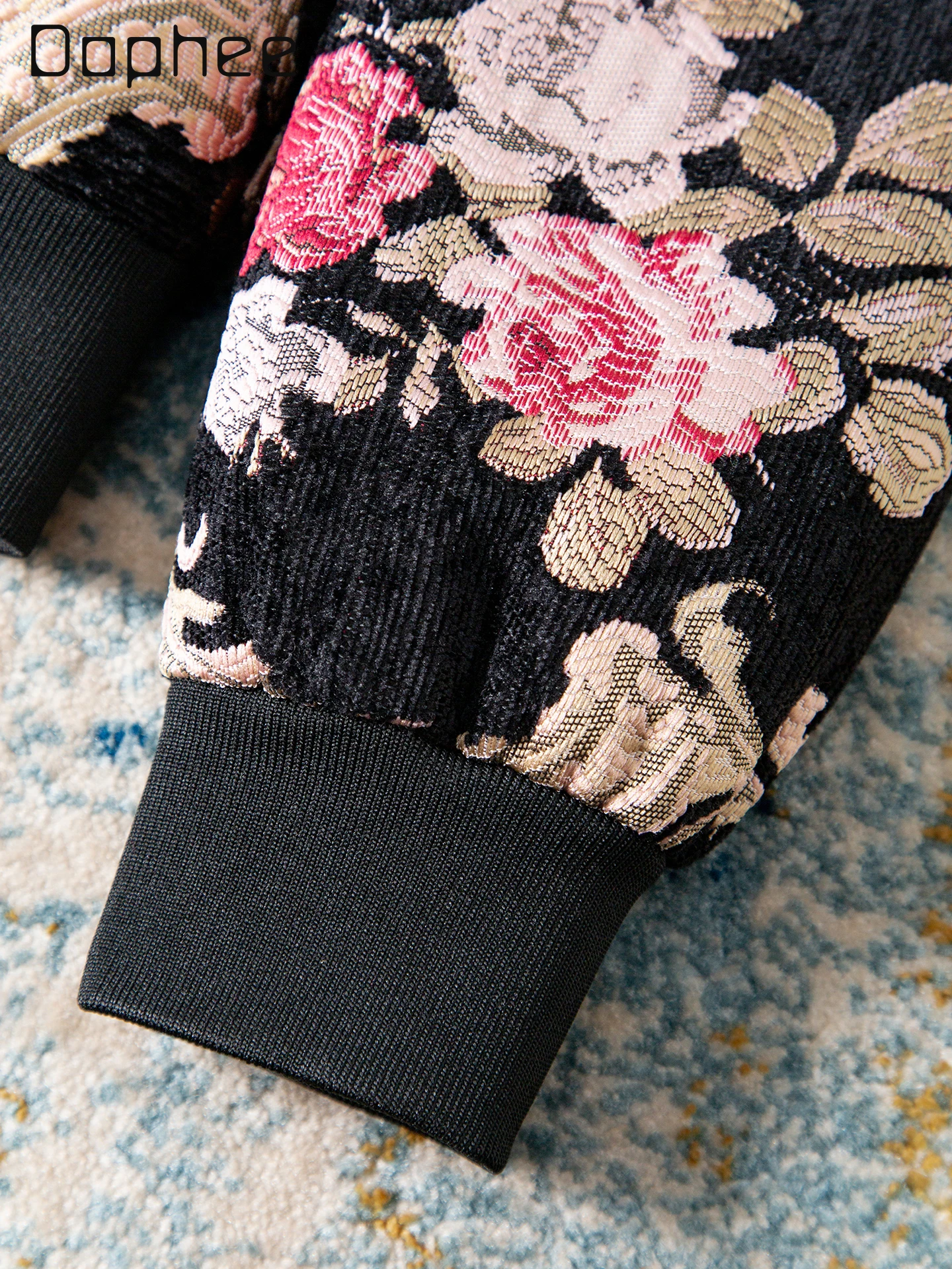 High-End European Retro Baseball Jackets for Women Elegant Luxury Beaded Cartoon Embroidery Long Sleeve Jacket New Autumn Winter