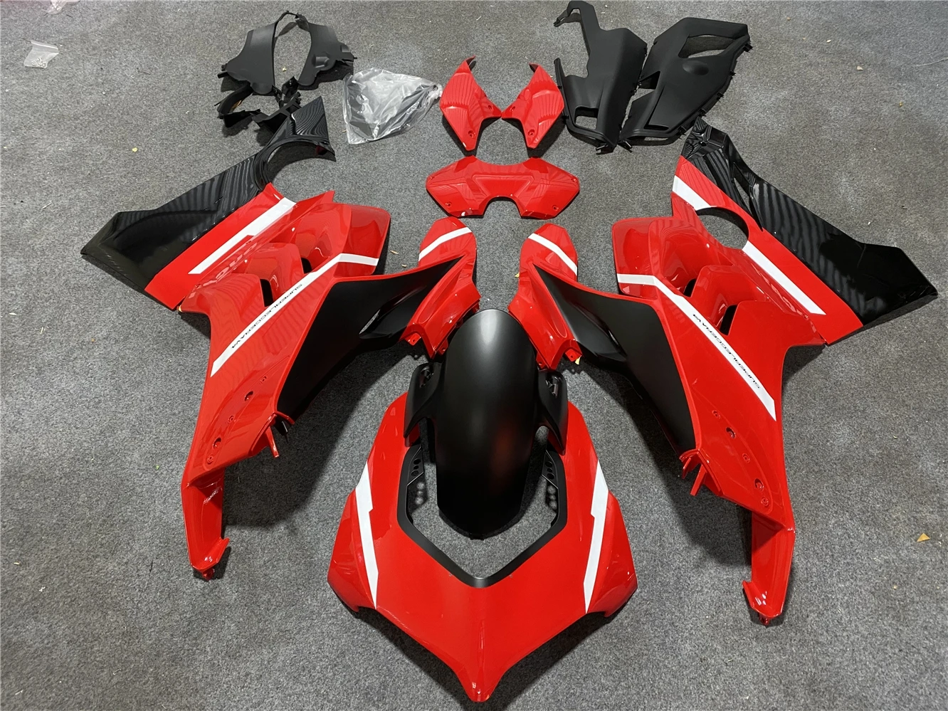 Motorcycle Fairing Kit Suitable for Ducati V4S 20-22 V4 2020 2021 2022 Fairing H Red White Black