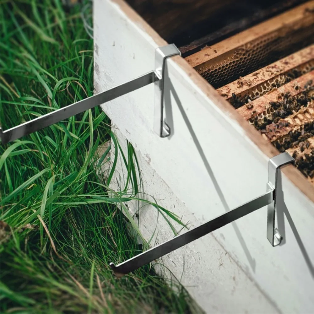 

2pcs Stainless Steel Beehive Frame Holder Adjustable Multifunctional Beehive Support Rack Stable Rustproof Bee Hive Frame Grip