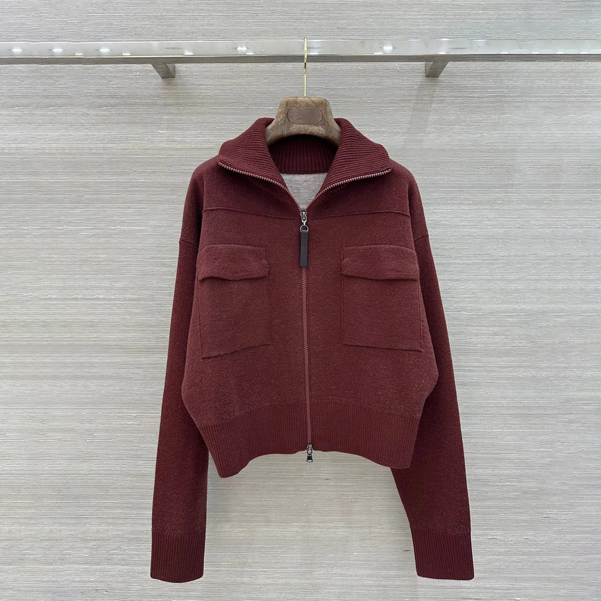2026 High Quality Women's Retro Wine Red Collar Zipper Knitted Coat2610820