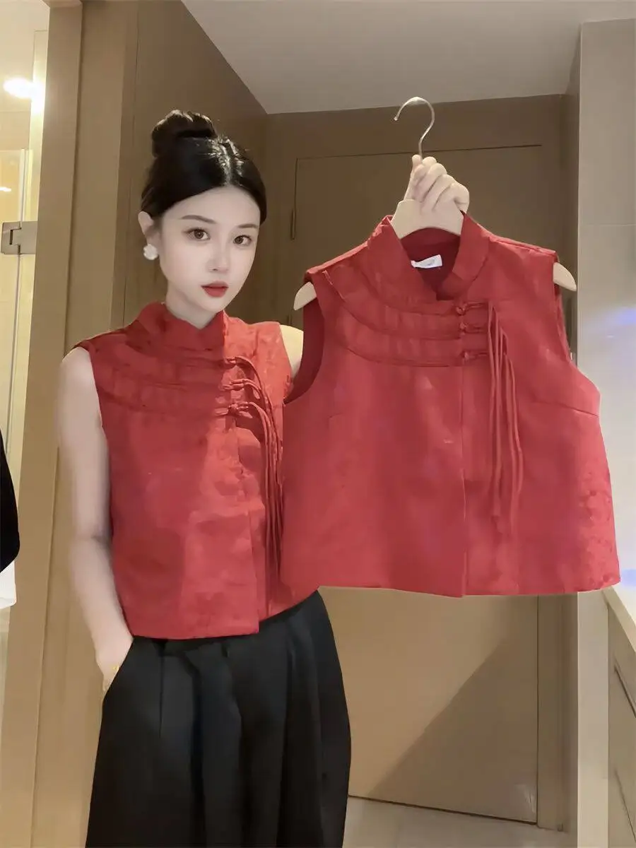 2026 New Chinese Style Red Vest Top - Floral Brocade Stand Collar Sleeveless Tunic with Frog Buttons and Tassels