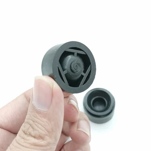 Kaputun trimi, BMW 4'ler, 5'ler, 6'lar, 7 serisi, F32, F33, F36, E60, E61, F07, F10, F11, G30, G31, F06, F12, f13, F32 F01, motor kapağı F02 kauçuk kapağın en büyük satışlarından 12'si, bmw motoru-no. 2