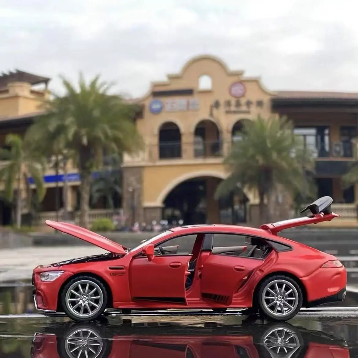 1: 32 مرسيدس بنز AMG GT63 الحلي والهدايا والألعاب الراقية للأطفال مع نماذج الصب المصنوعة من سبائك الصوت والضوء