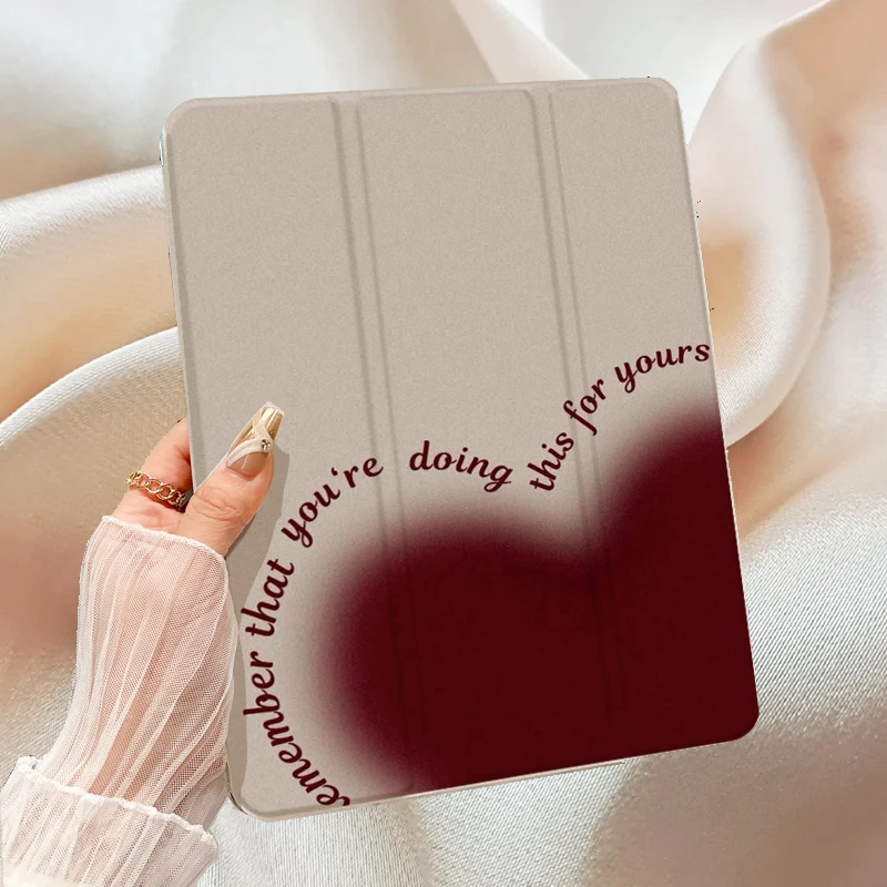 

Чехол для планшета с градиентным рисунком красного сердца для iPad Pro 10/11 дюймов 2020/6-го/7-го/8-го поколения/Air 3-го поколения/Air 4-го поколения/9-го поколения/Air 5-го поколения 2022/Air 16-го поколения