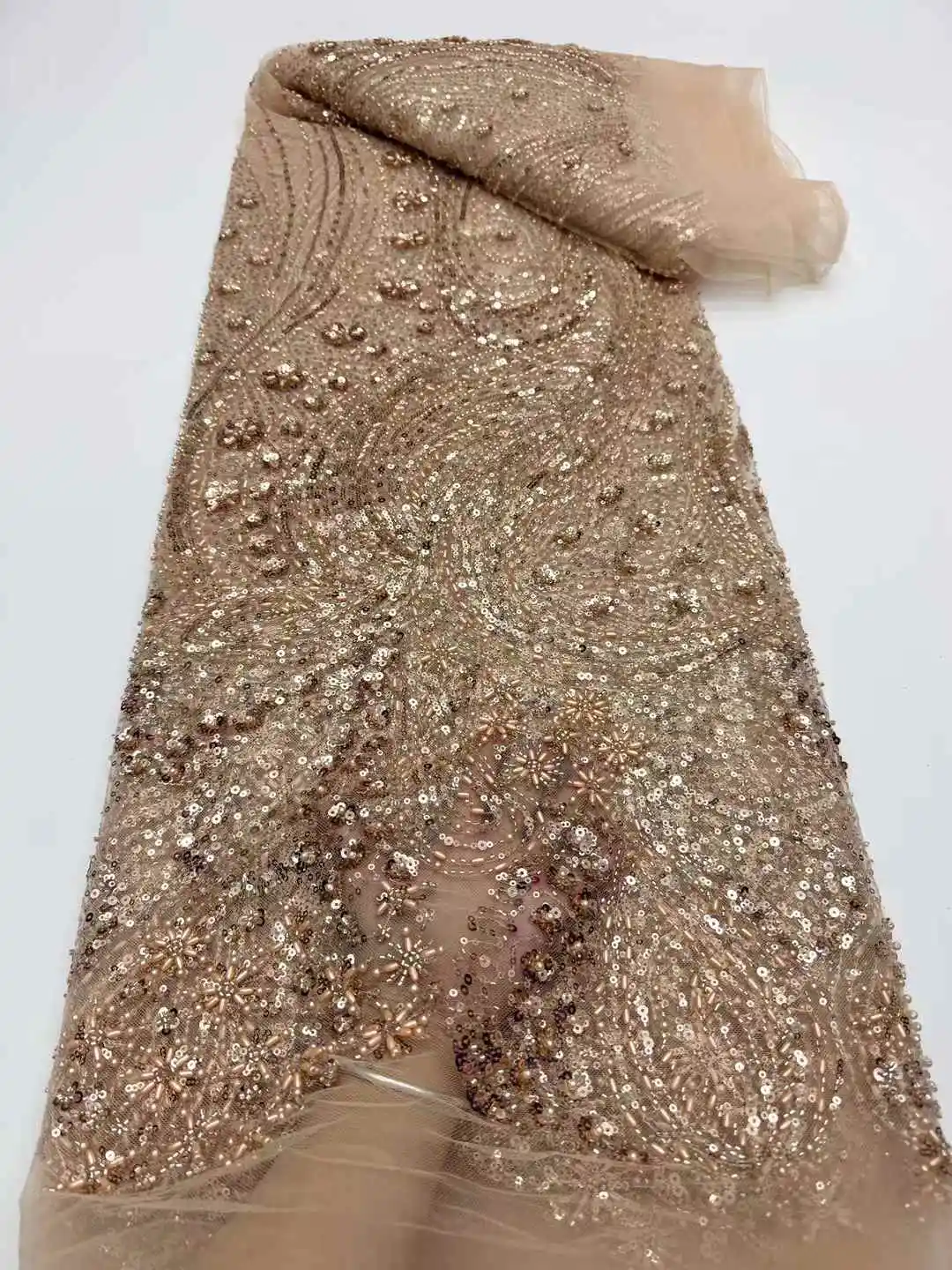 

2024 Fashion Gold African Luxury Beaded Tulle Lace Fabric French Sequins Embroidery Fabric For Women Christmas Party Dresses