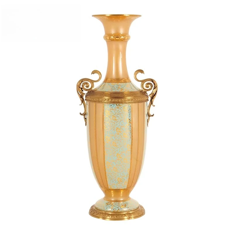 Glass tissue box, exquisite home decoration accessories, villa copper base frame, European colored glass tissue box