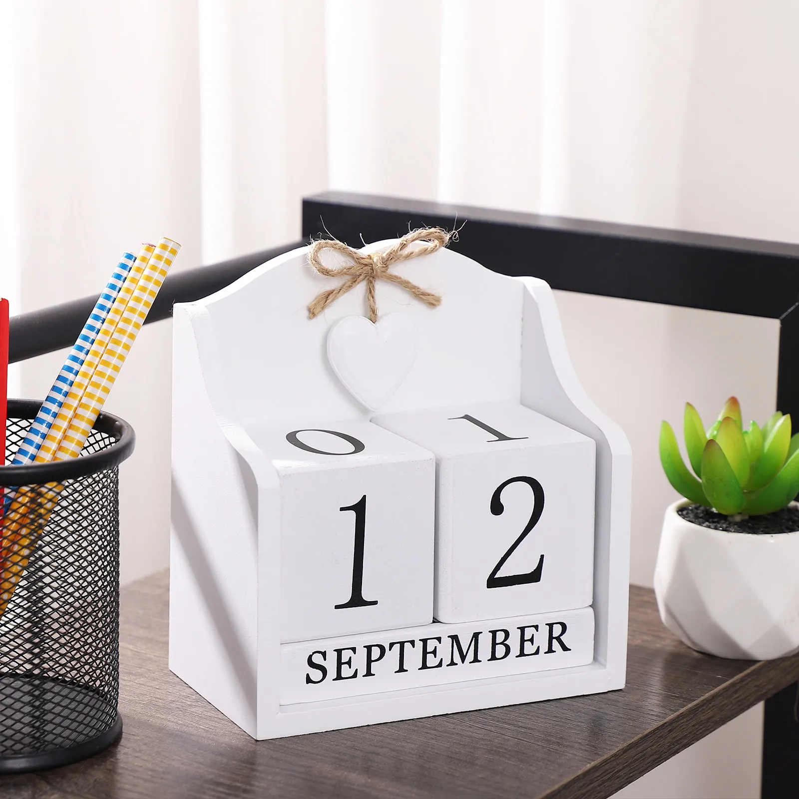 1Pcs Wooden Calendar Vintage Rustic Desktop Perpetual Calendar European Style Desk Date Month Blocks Desktop Ornament