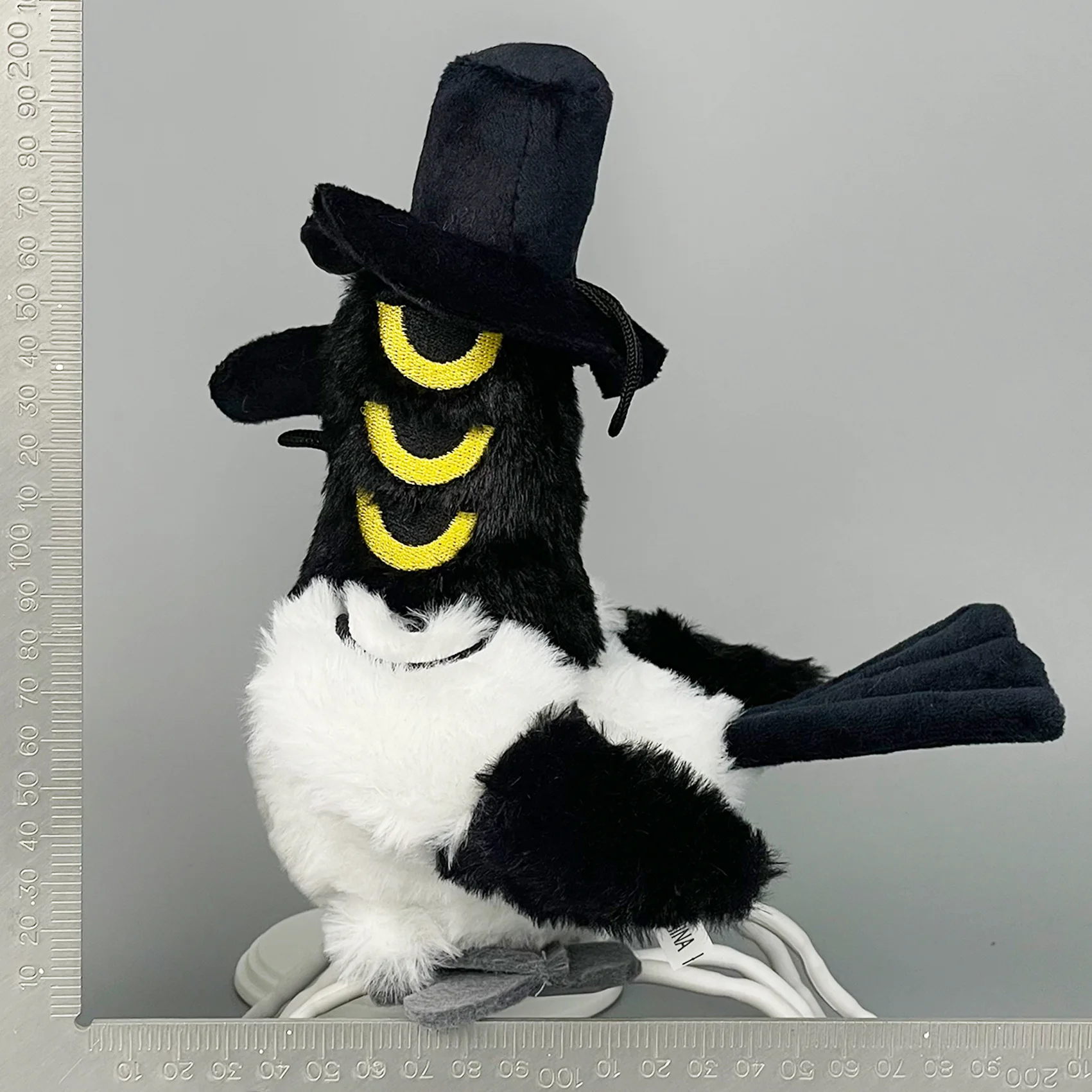 Anime nuevo Kpop Demon Hunters peluche lindo tigre púrpura sombrero negro Urraca monstruo caza chica grupo relleno para regalos de seguidores