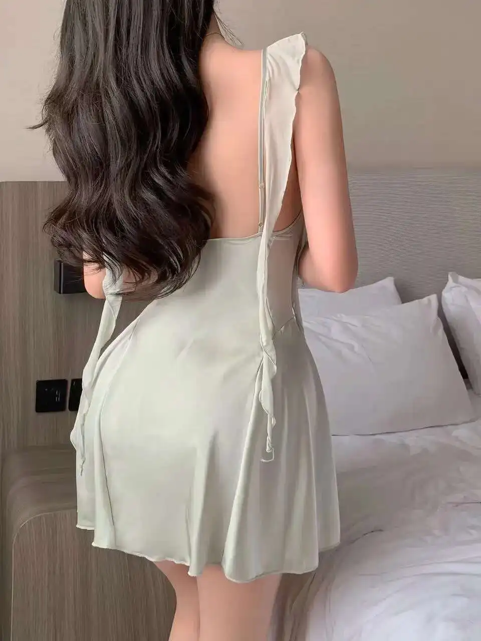 Fashion Strap Low Cut Swinging Collar Comfortable Dresses Back Exposed Sexy Deep V Strap Women's Dresses Temperament Girl QNQR