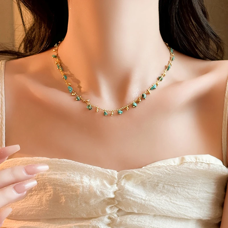 Natürliche unregelmäßige grüne Stein Anhänger Gold Farbe Kette Halskette 2024 Mode Schmuck für Frauen Sexy Halskette Hals Zubehör – Detail 9