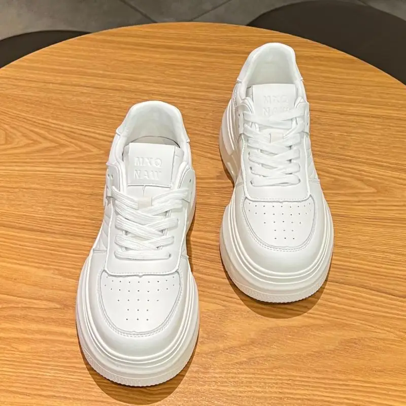 

White Shoes 2024 Autumn New Versatile Height Increasing Thick Soled Casual Board Shoes Round Toe Breathable Sports Shoes